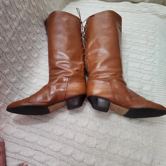Elegant Brown Leather Knee-High Boots.made In Itali.7 W. - Picture 6 of 12